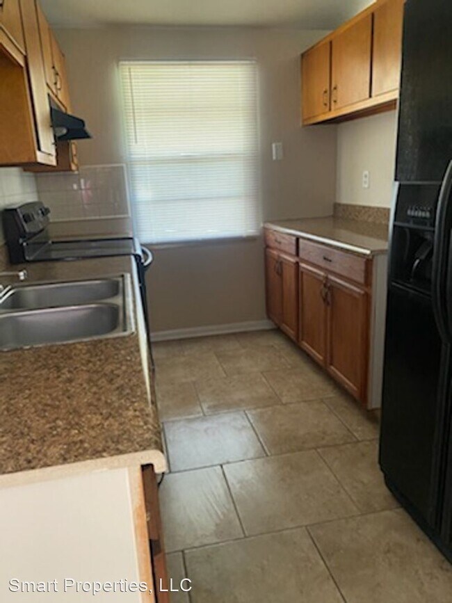 Building Photo - 3 br, 2 bath House - 930 Marsha Circle