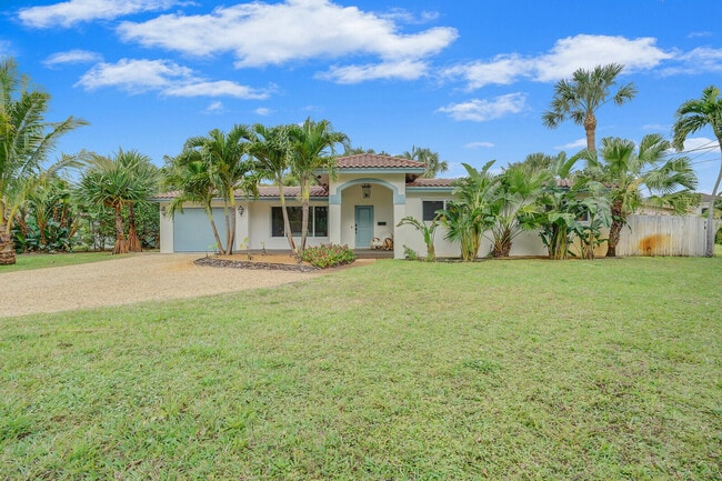 Building Photo - 501 NE 5th Ave