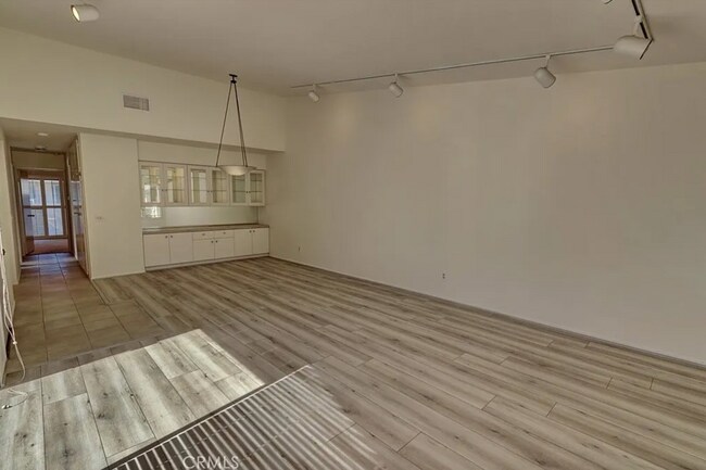 Building Photo - 8566 Larkhall Cir