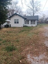 Building Photo - 10567 Decker Ave