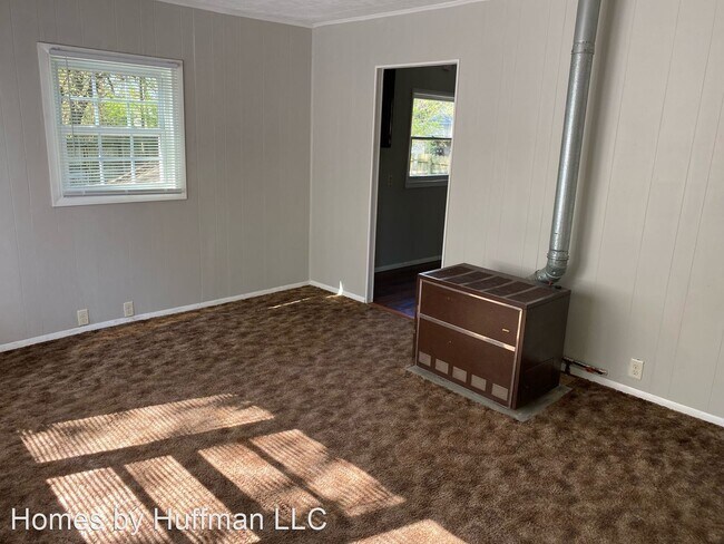 Building Photo - 2 br, 1 bath House - 2422 Negley Pl