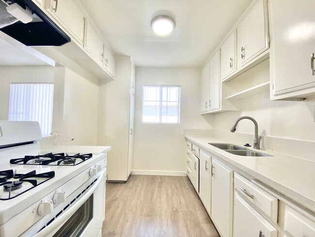 Foto del edificio - 2631 Brighton Ave