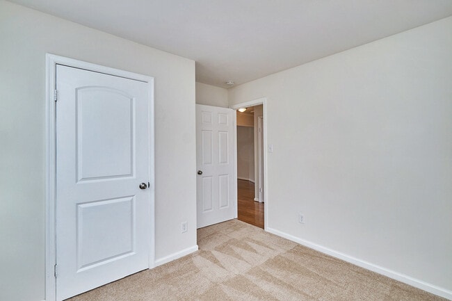 Foto del edificio - 924 Firefall Ct