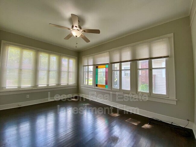 Foto del edificio - 819 Linden St