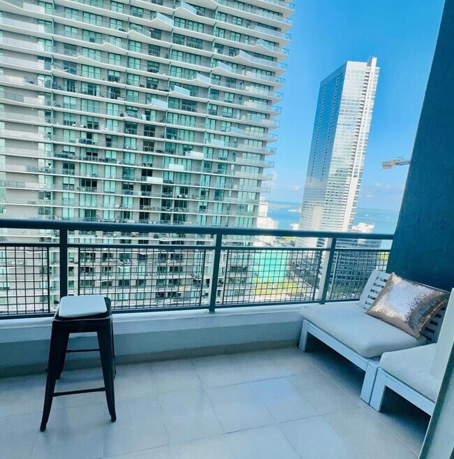 Foto del edificio - 60 SW 13th St