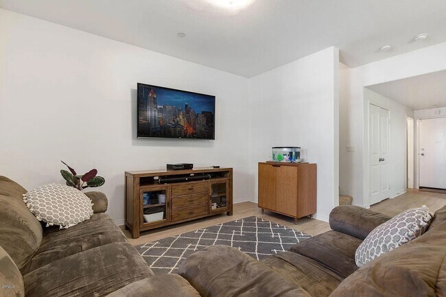 Foto del edificio - 608 Flathead River St