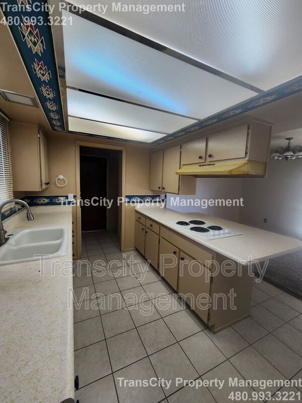 Foto del edificio - 128 E Ellis Dr