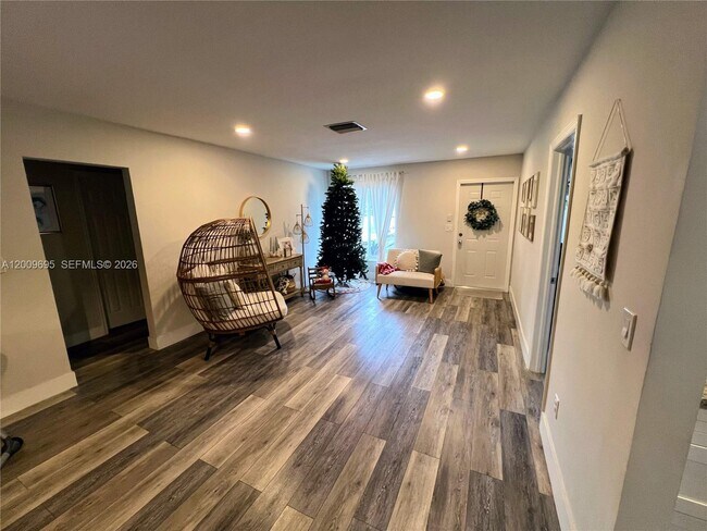 Foto del edificio - 12906 SW 52nd St