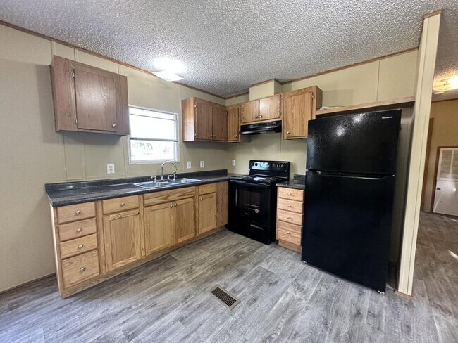 Foto del edificio - 125 Deer Creek Rd