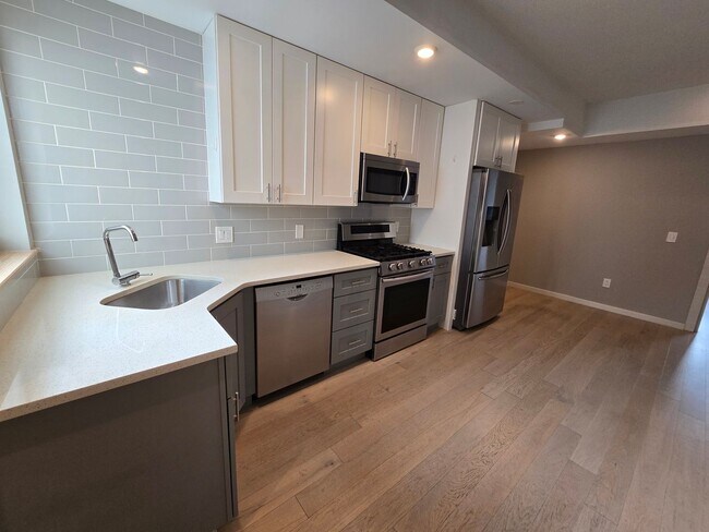 Foto del edificio - 2110 Master St