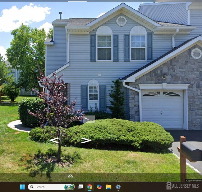 Building Photo - 6 Chimney Ct