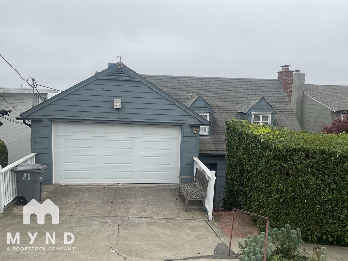 Foto principal - 626 Grizzly Peak Blvd