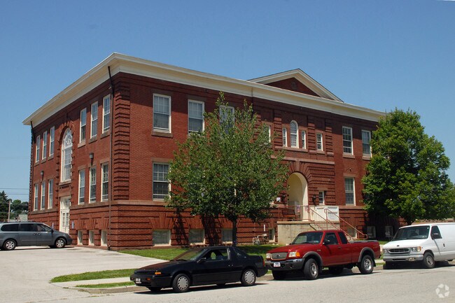 Foto del edificio - Shelly School Apartments