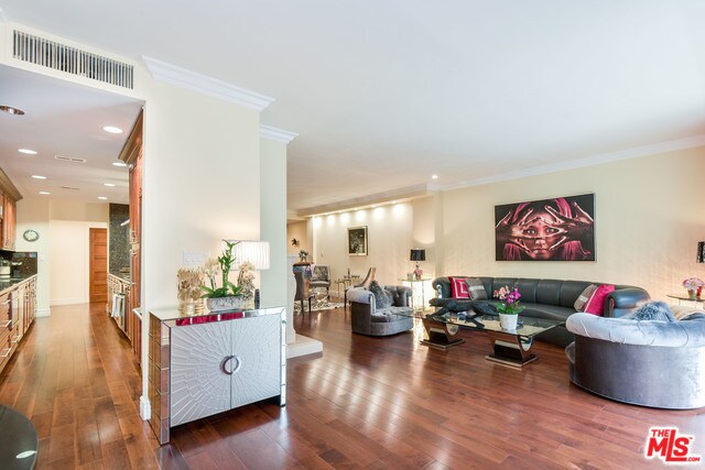 Foto del edificio - 325 N Oakhurst Dr