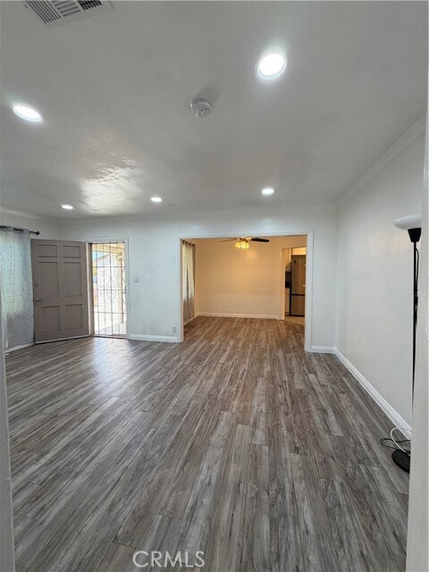 Foto del edificio - 11521 Mines Blvd