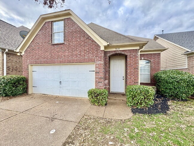 Building Photo - 919 Stixx Ln