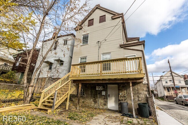 Building Photo - 5 br, 2 bath House - 23 Allen St Allentown