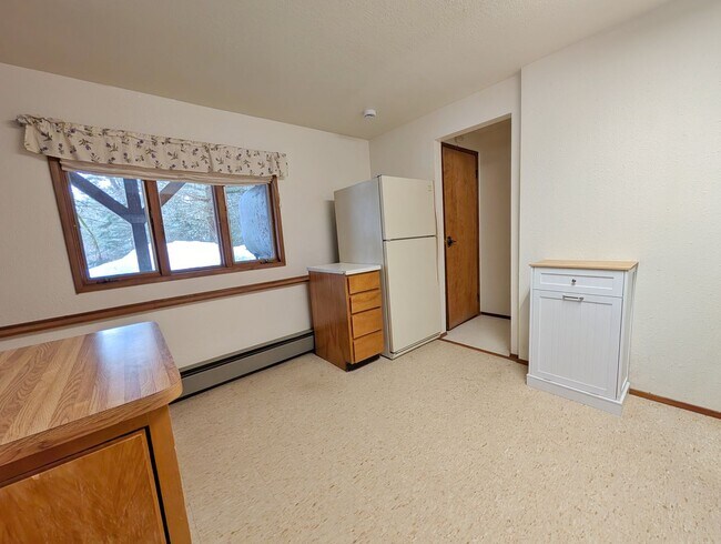 Building Photo - 284