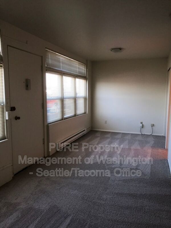 Building Photo - 2356 Alki Ave SW