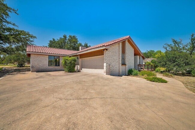 Building Photo - 843 Sunfish St
