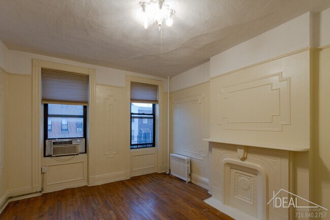 Building Photo - Great 1 Bedroom in South Park Slope!