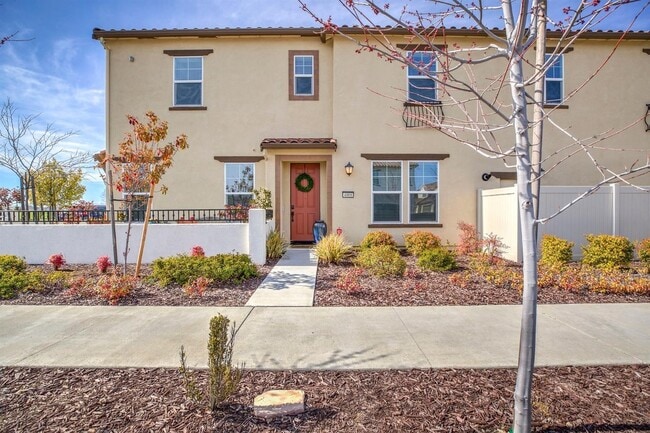 Building Photo - 4008 Gunnar Dr
