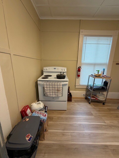 Building Photo - 409 N Cedar St