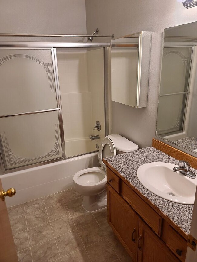 Foto del edificio - Gorgeous Medical Lake Home Near Fairchild AFB! - Coming Soon!