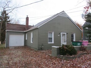 Building Photo - 15794 Grove St