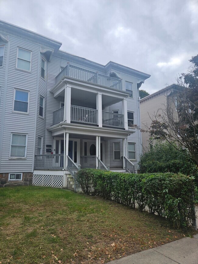 Building Photo - 775 Columbia Rd
