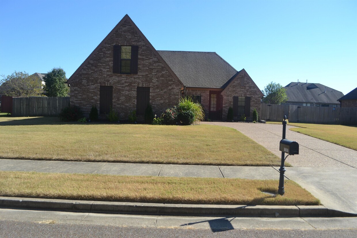 Primary Photo - 12387 Bevan Dr
