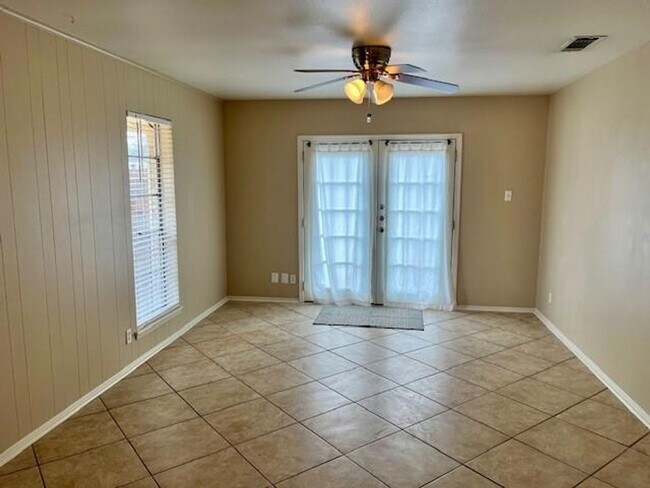 Foto del edificio - Allandale Place / Culdesac / Refrigerator / Washer/Dryer / Fenced Yard