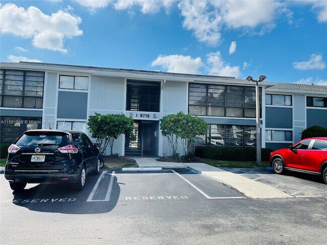 Foto del edificio - 9715 Hammocks Blvd