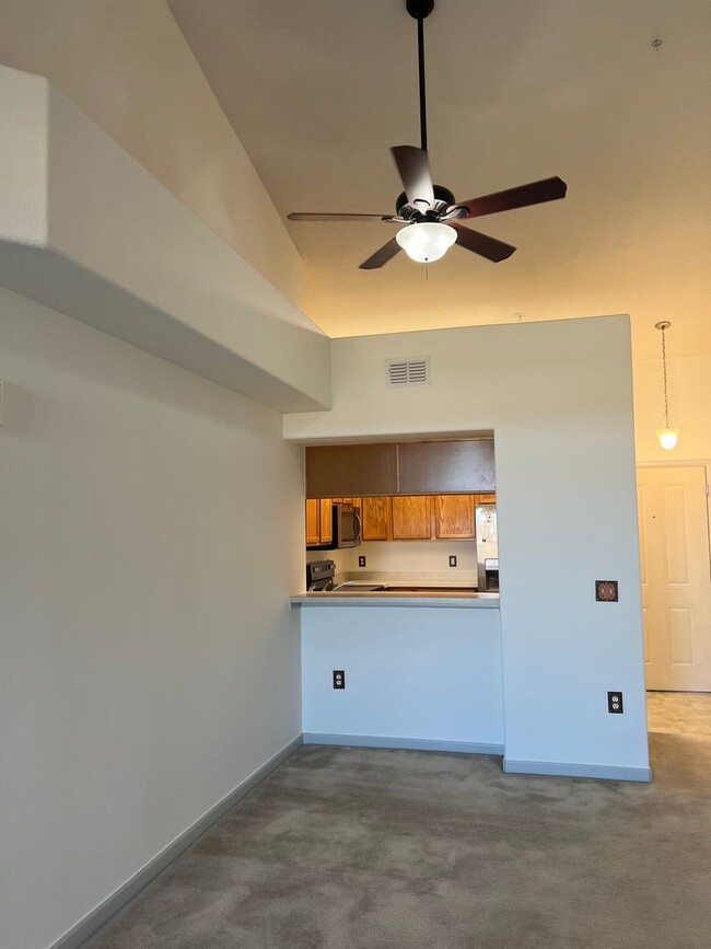 Foto del edificio - FULLY RENOVATED 2BD/ 2BA in Westminster, C...