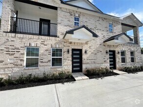 Building Photo - 4737 Reed Rd