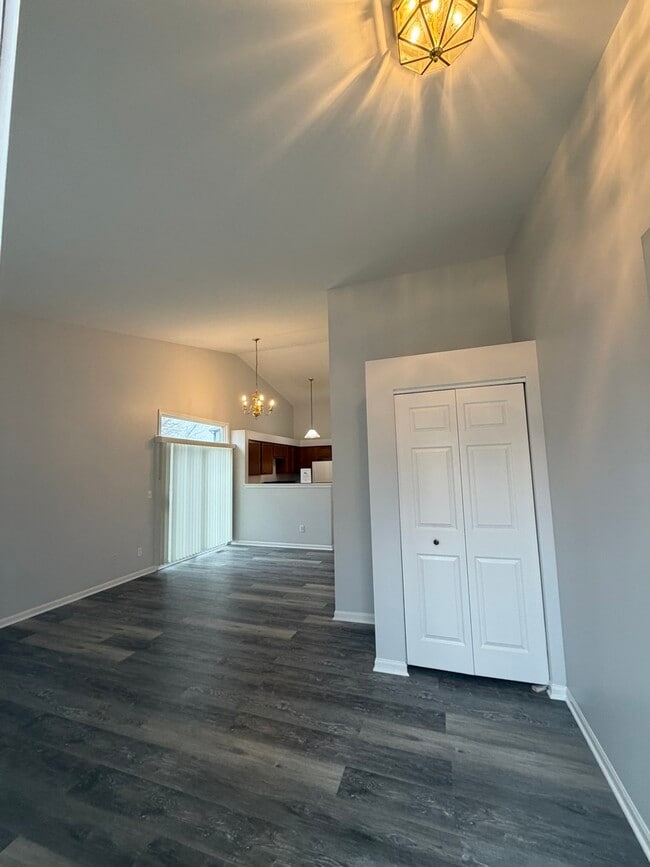 Building Photo - 14121 Faulkner Ct