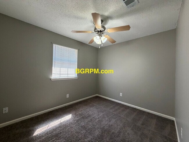 Building Photo - 1217 Overview Dr