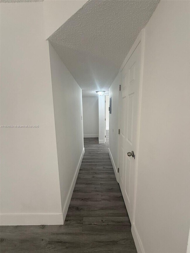 Foto del edificio - 5441 W 24th Ave