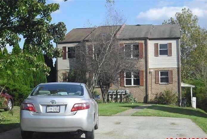 Primary Photo - 248 Ash Ln