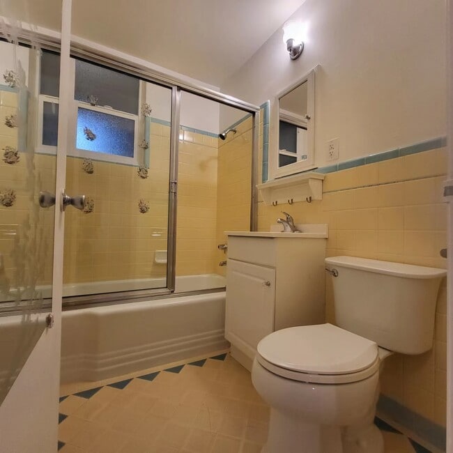 Building Photo - 1250 Geneva Ave