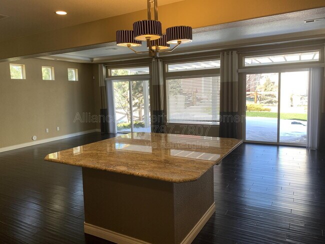 Building Photo - 8284 Cypress Wood Dr