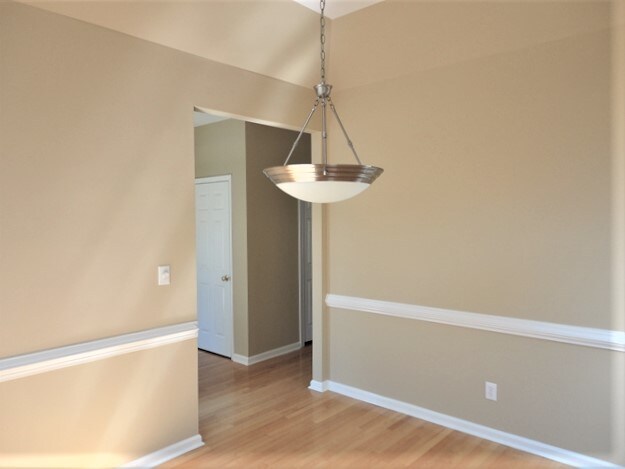 Building Photo - 4717 Waterford Cove Drive