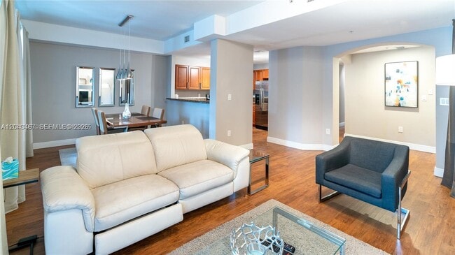 Foto del edificio - 11002 NW 83rd St