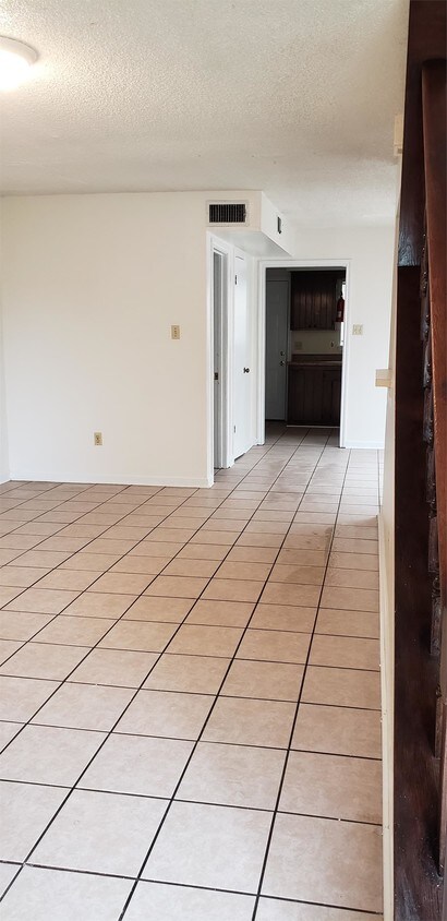 Foto principal - 107 Oak Ridge Ave