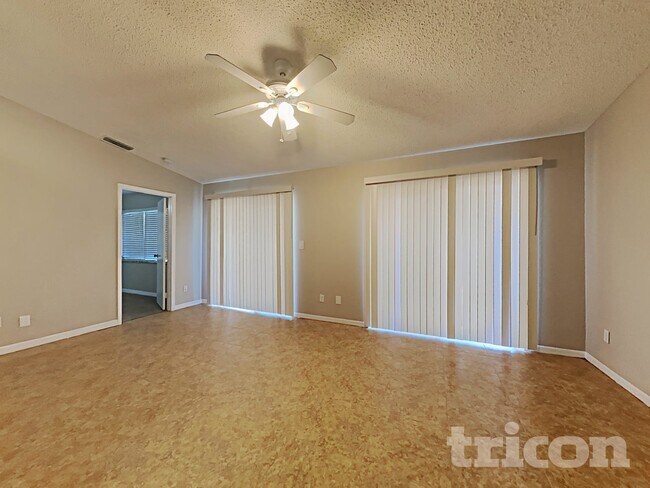 Foto del edificio - 1009 Jamaica Way