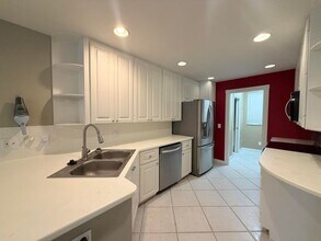 Building Photo - 2205 Telogia Ct