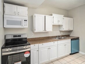 Building Photo - 7327 Bellefontaine Ave