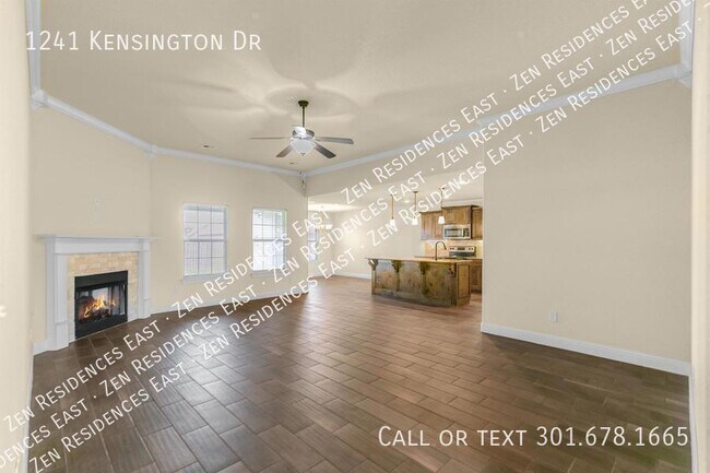 Foto del edificio - 1241 Kensington Dr