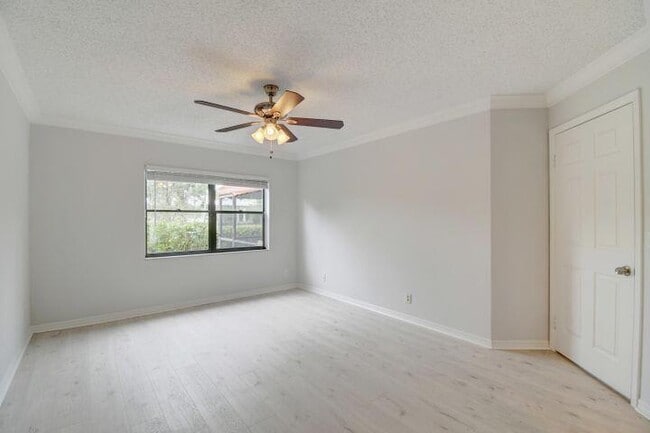 Building Photo - 12236 Sag Harbor Ct