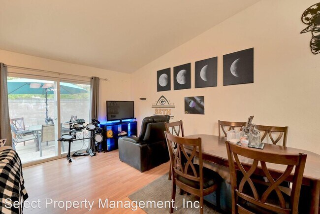 Building Photo - 3 br, 2 bath House - 442 Whiterock Drive